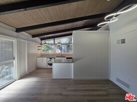 11021 Missouri Ave in Los Angeles, CA - Building Photo