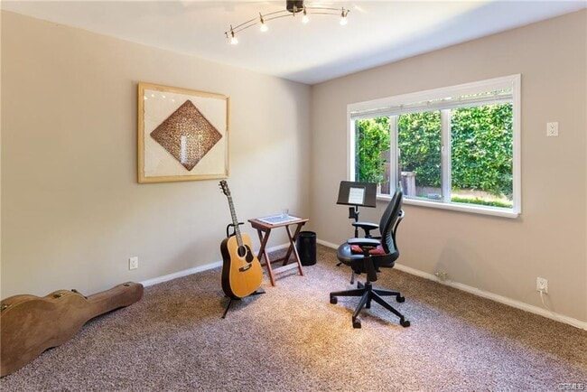 5655 Katherine Ave in Los Angeles, CA - Building Photo - Building Photo