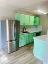 91-1040-1040 Puamaeole St in Ewa Beach, HI - Building Photo - Building Photo