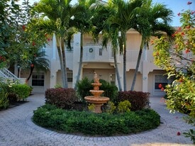 4202 Central Sarasota Pky, Unit 1211 in Sarasota, FL - Building Photo