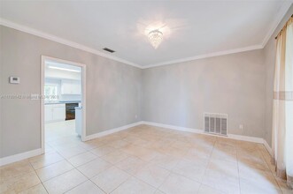 7396 SW 128th St in Pinecrest, FL - Building Photo - Building Photo