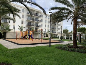 Todel Apartments in Hialeah, FL - Building Photo - Building Photo