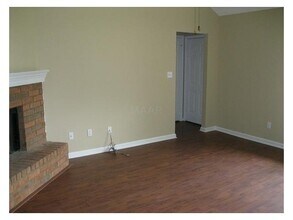 9274 Charly Hill Ln in Memphis, TN - Building Photo - Building Photo