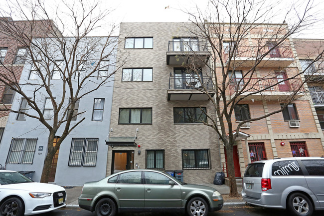 126 Boerum St in Brooklyn, NY - Building Photo - Building Photo