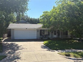 12404 Sunland St in Dallas, TX - Building Photo