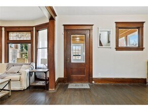 1310 Marshall Ave in St. Paul, MN - Building Photo - Building Photo