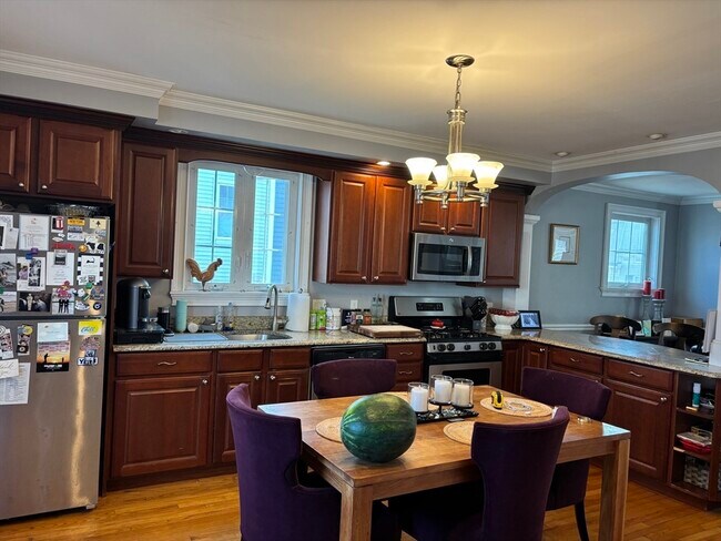 property at 160-1/2 H St
