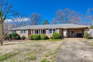 1615 Tillman St in Rock Hill, SC - Building Photo