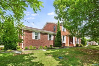 1217 Indian Creek Rd NW in Huntsville, AL - Building Photo - Building Photo