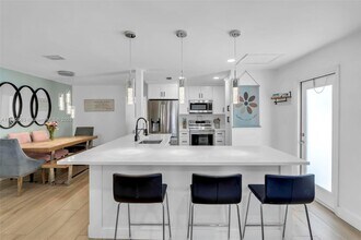 9212 NW 81st Pl in Tamarac, FL - Building Photo - Building Photo