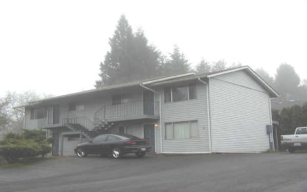 910-940 Simmons St in Ridgefield, WA - Building Photo