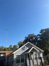 3021 Gray St in Houston, TX - Building Photo - Building Photo
