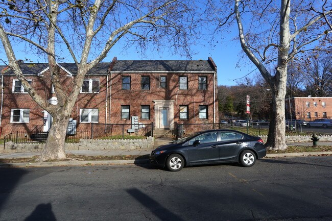 1842 M St NE in Washington, DC - Building Photo - Building Photo