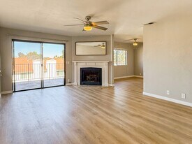 3086 Corte Trabuco in Carlsbad, CA - Building Photo