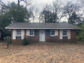 2418 Cherry St in Montgomery, AL - Building Photo