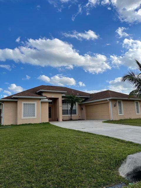 2202 SW Crocus Ln in Port St. Lucie, FL - Building Photo - Building Photo