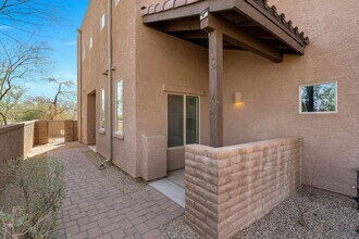 4186 N Thurston Ln in Tucson, AZ - Building Photo - Building Photo