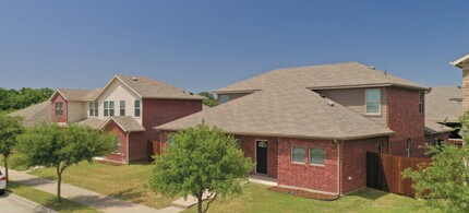 307 Stockade Ln in Denton, TX - Building Photo - Building Photo