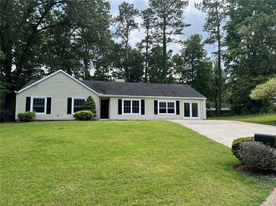 60 Jesica Way in Kennesaw, GA - Building Photo