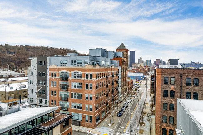 Otto Milk Condominiums in Pittsburgh, PA - Foto de edificio - Building Photo