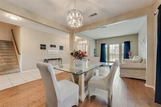 7909 Vista Hill Ln in Dallas, TX - Building Photo - Building Photo