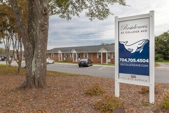 SH101-College Road Apartments (RCA) in Shelby, NC - Building Photo - Building Photo