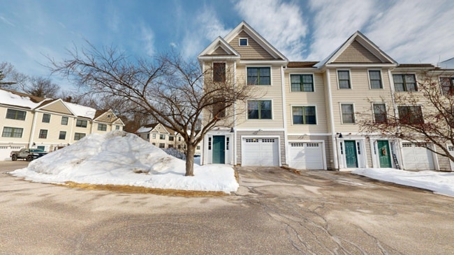 0 Village Dr in Meredith, NH - Foto de edificio - Building Photo