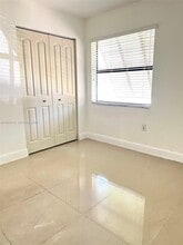 6866 NW 173rd Dr in Hialeah, FL - Building Photo - Building Photo