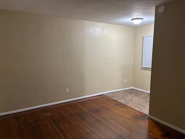 375 S Detroit Ave in Toledo, OH - Building Photo - Building Photo