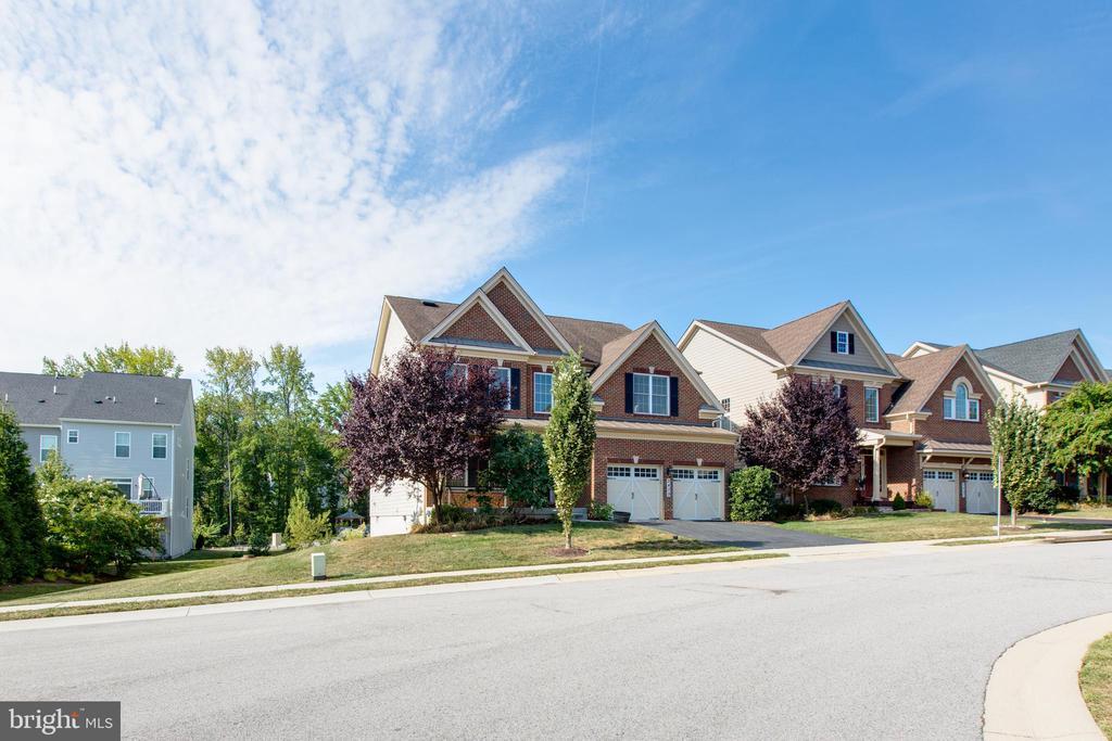 2409 Clubhouse Dr in Severn, MD - Building Photo