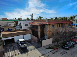 601 S Main St in Santa Ana, CA - Building Photo - Primary Photo