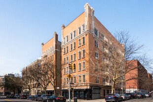470 Convent Ave in New York, NY - Building Photo