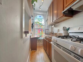 1856 Mintwood Pl NW, Unit 4 in Washington, DC - Foto de edificio - Building Photo