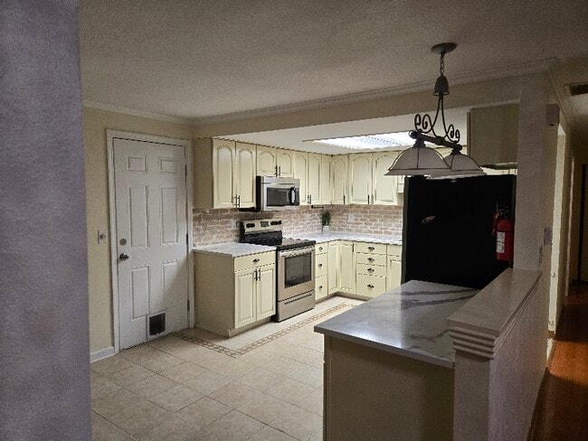 530-526 NE 26th Ct in McMinnville, OR - Building Photo - Building Photo