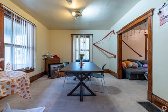 807 S Main St in Ann Arbor, MI - Building Photo - Building Photo