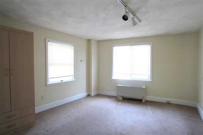 8 Mount Auburn St, Unit 2