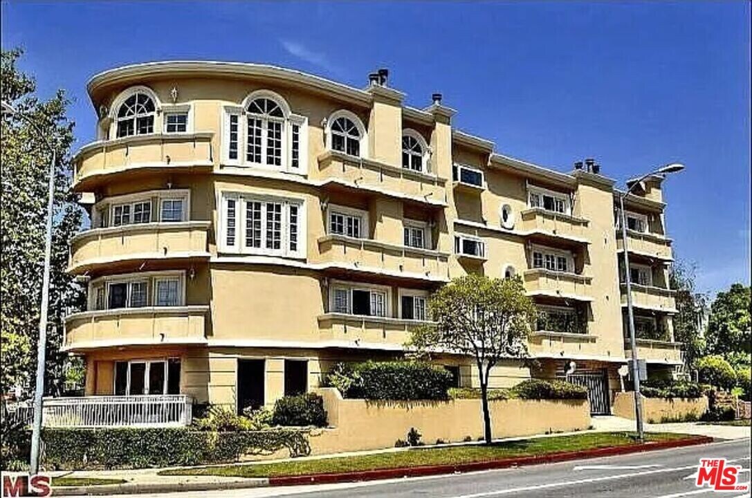 1278 S Camden Dr in Los Angeles, CA - Building Photo