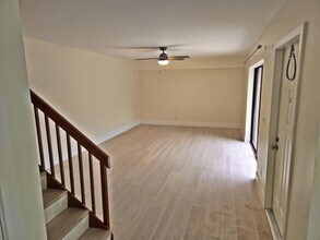 2802 SW 12th St in Deerfield Beach, FL - Building Photo - Building Photo