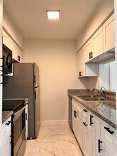 3005 Walnut Bend Ln in Houston, TX - Building Photo - Building Photo