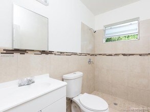 110 NE 55th St in Miami, FL - Building Photo - Building Photo