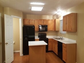 4857 Rialto Ridge Dr in West Chester Township, OH - Building Photo - Building Photo