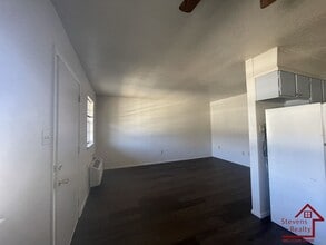 1502 NW Kingsbury Ave in Lawton, OK - Building Photo - Building Photo