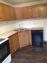 106 14th St NW in Watertown, SD - Building Photo - Building Photo