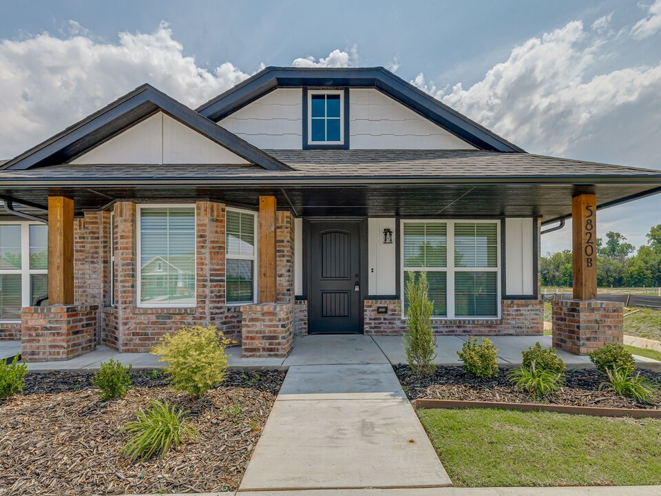 5820 Goldfinger Rd in Oklahoma City, OK - Foto de edificio
