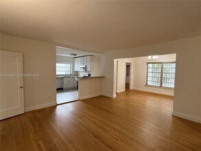 2151 SW 21st Ter in Miami, FL - Building Photo - Building Photo