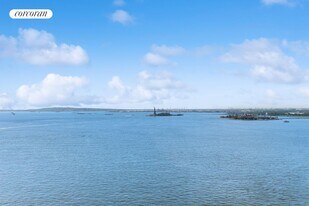 10 West St in New York, NY - Building Photo