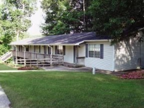 Hidden Valley in Montevallo, AL - Building Photo