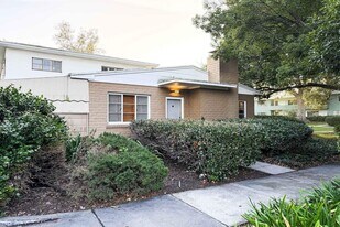 5243 Village Green in Los Angeles, CA - Building Photo