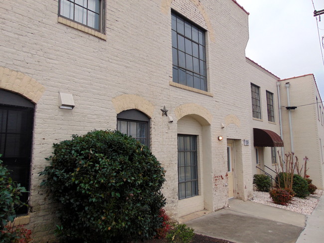 Globe Tobacco Lofts in Mount Airy, NC - Building Photo - Building Photo