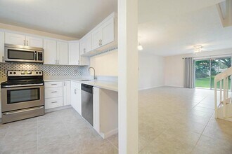 6384 Boca Cir in Boca Raton, FL - Building Photo - Building Photo